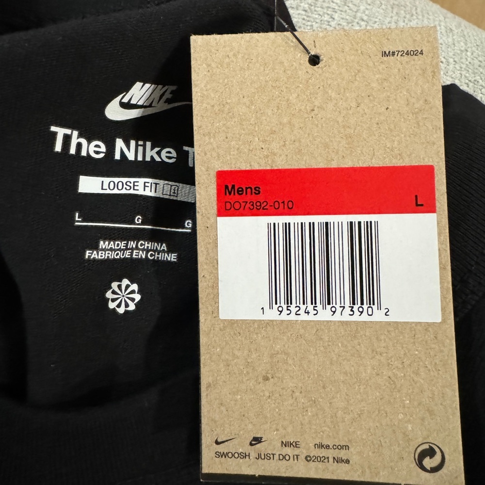 Nike Sportswear Premium Essentials - Men's T-Shirt
